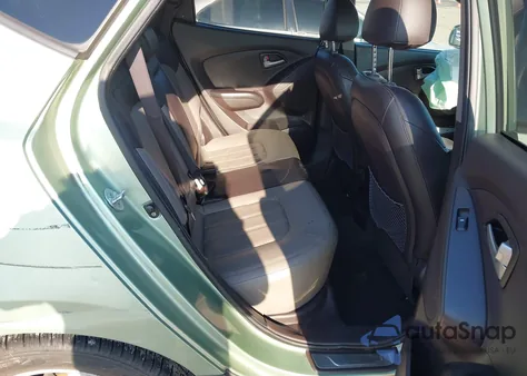 2011 Hyundai Tucson Limited z USA, uszkodzony, nr VIN KM8JU3AC0BU209782